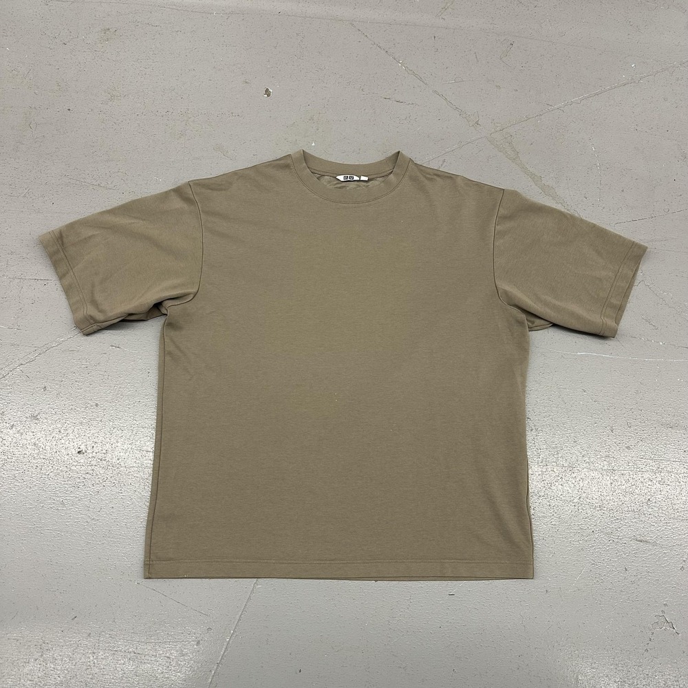 Uniqlo U Shirt Mens XL Beige Solid Crewneck Tee Casual Short Sleeve Top
